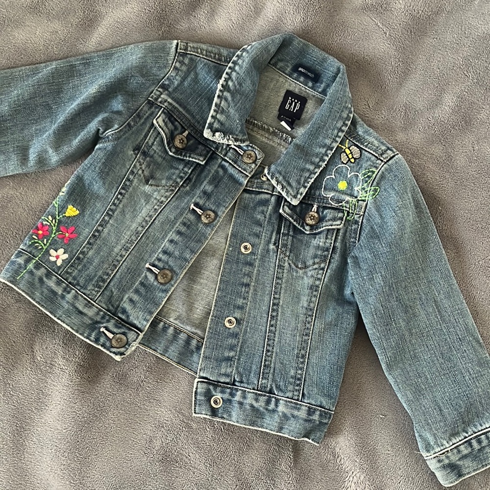Baby Gap Jean jacket-size 3yrs